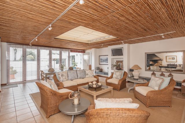 5 Bedroom Property for Sale in Aurora Western Cape